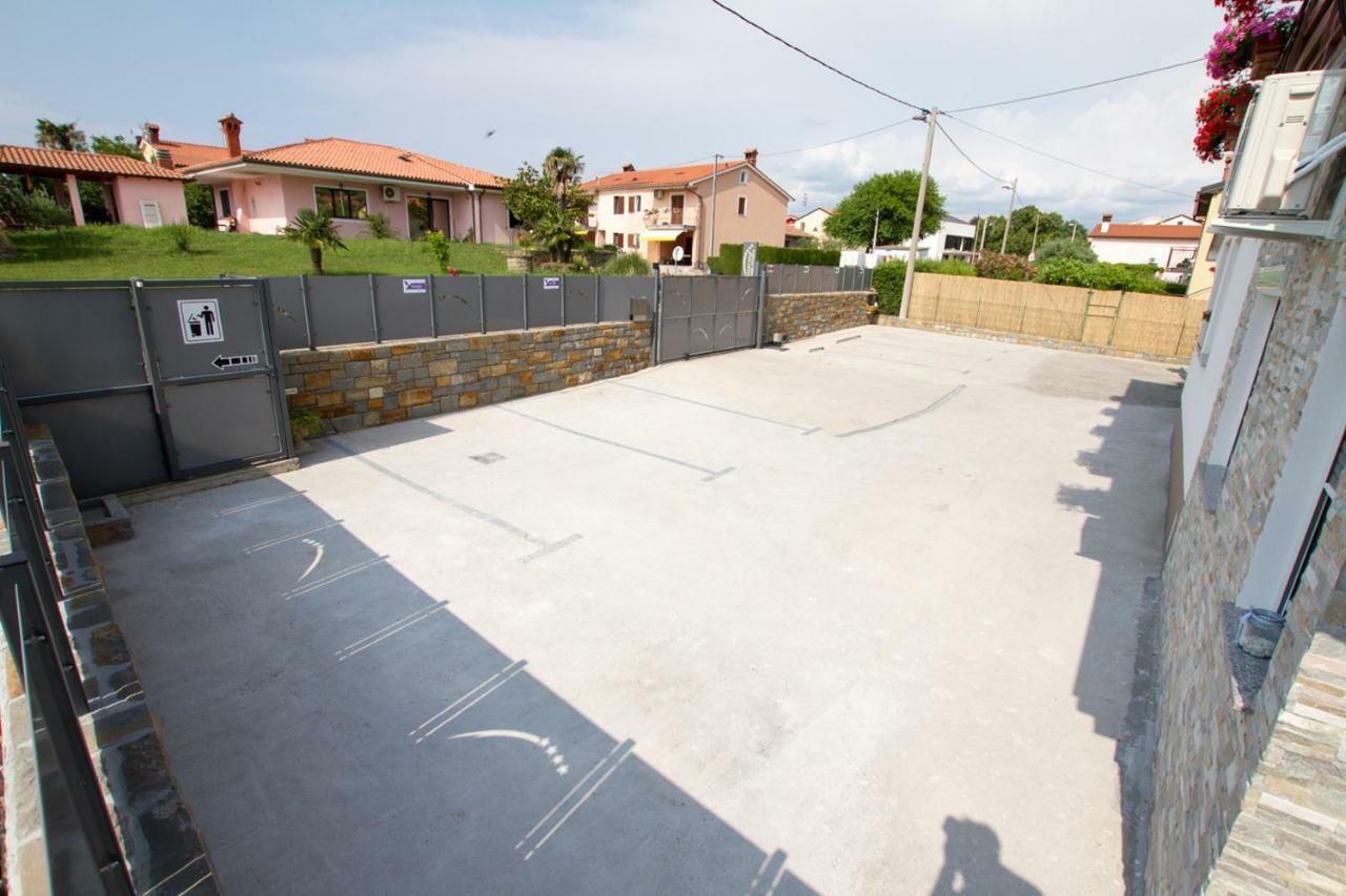 Apartmaji Sobe Zvezda Pobegi Zewnętrze zdjęcie